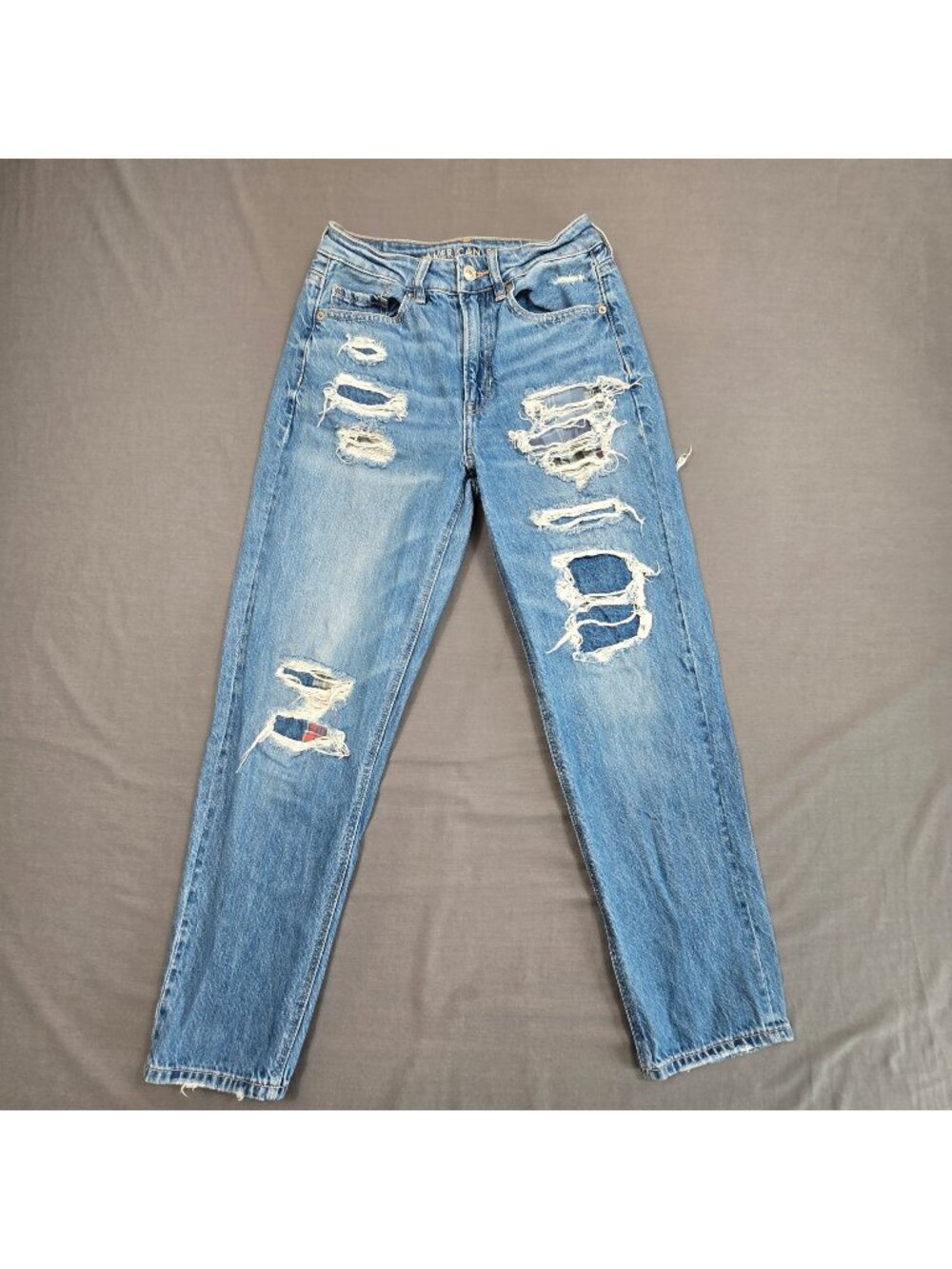 American Eagle Size 2 Mom Straight Jeans Medium Wash Distressed Denim